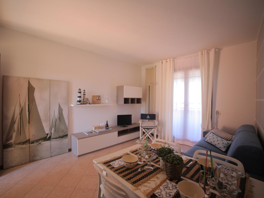 Bellasirmione Holiday Apartments Room photo