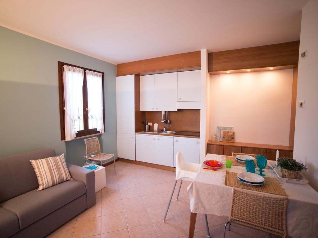 Bellasirmione Holiday Apartments Room photo